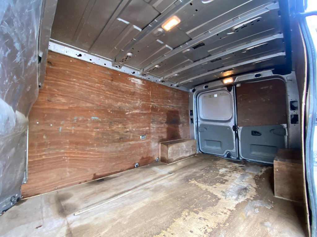 Used Vauxhall Vivaro 2011 for sale - 76248521: Photo 47