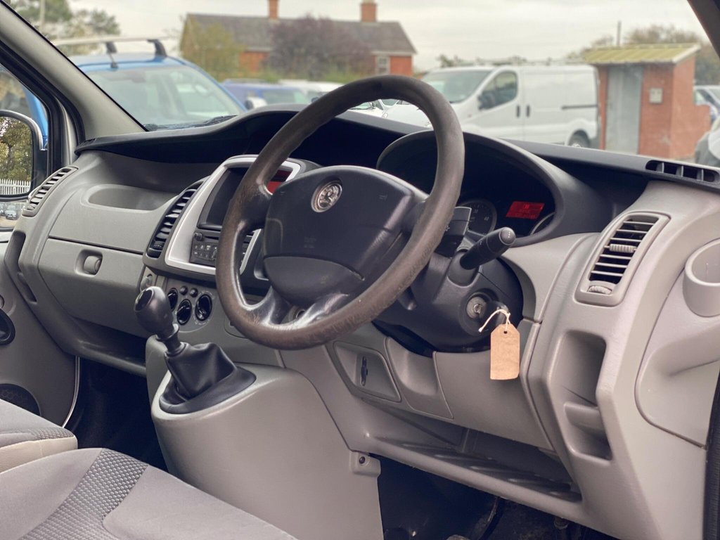 Used Vauxhall Vivaro 2011 for sale - 76248521: Photo 6