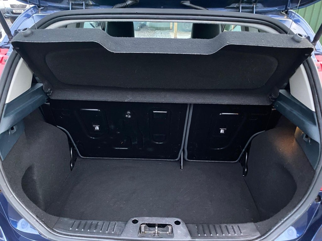 Used Ford Fiesta 2010 for sale - 77193453: Photo 12