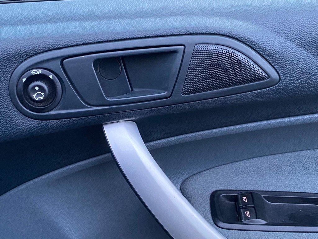 Used Ford Fiesta 2010 for sale - 77193453: Photo 45