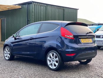 Used Ford Fiesta 2010 for sale - 77193453: Photo