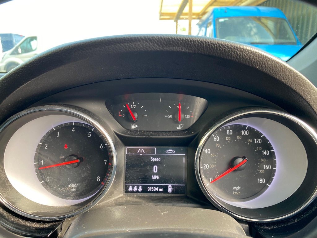 Used Vauxhall Astra 2017 for sale - 76303731: Photo 11