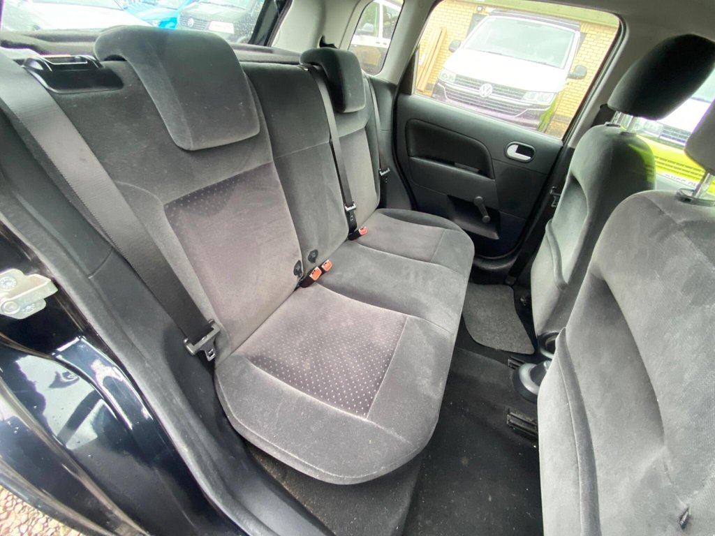 Used Ford Fiesta 2004 for sale - 77890887: Photo 12