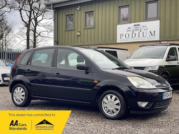 2004 (04) - 1.6 Ghia 5dr