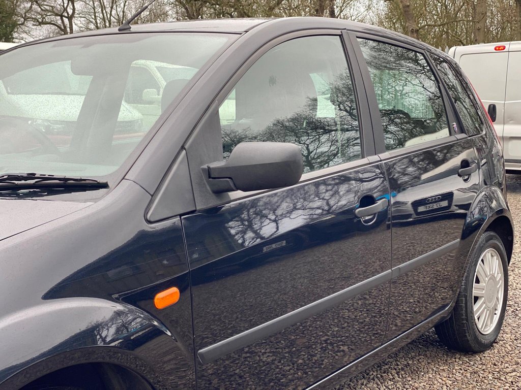 Used Ford Fiesta 2004 for sale - 77890887: Photo 24