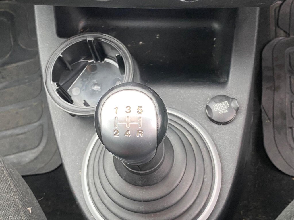 Used Ford Fiesta 2004 for sale - 77890887: Photo 32