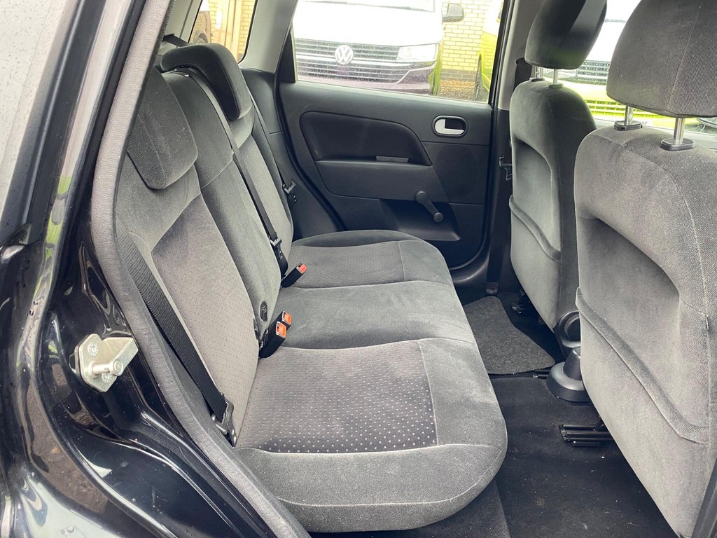 Used Ford Fiesta 2004 for sale - 77890887: Photo 38