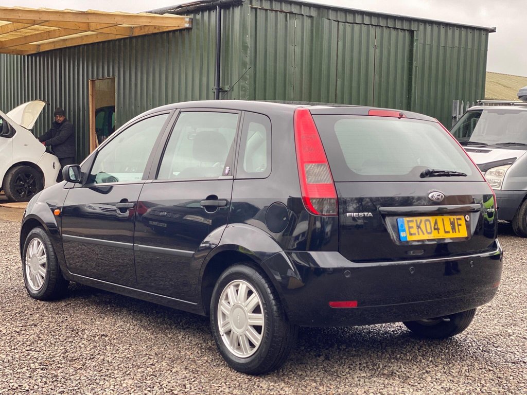 Used Ford Fiesta 2004 for sale - 77890887: Photo 4