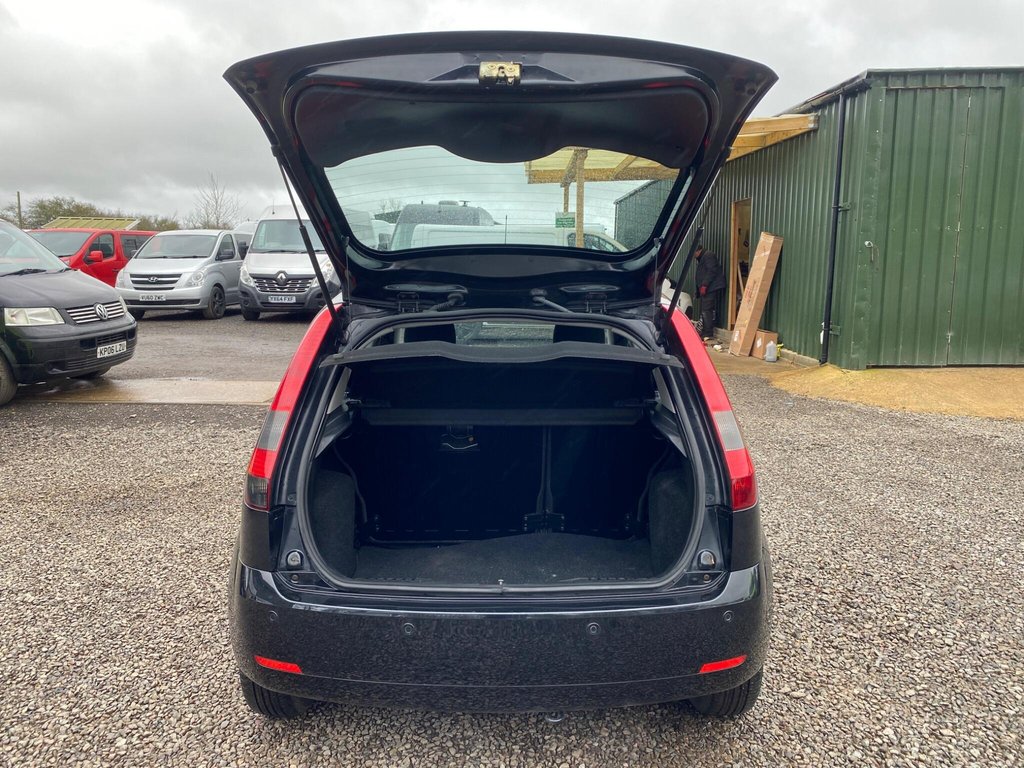 Used Ford Fiesta 2004 for sale - 77890887: Photo 40