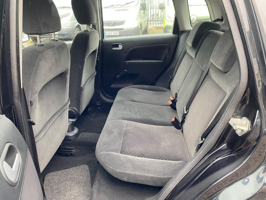 Used Ford Fiesta 2004 for sale - 77890887: Photo 43