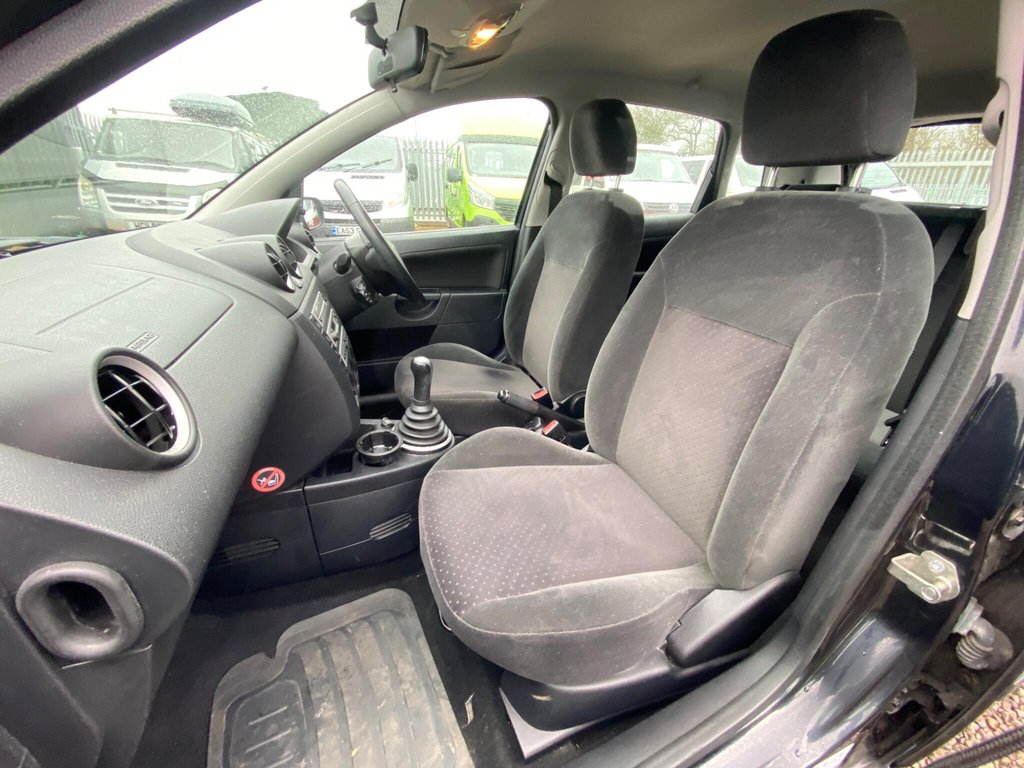 Used Ford Fiesta 2004 for sale - 77890887: Photo 47