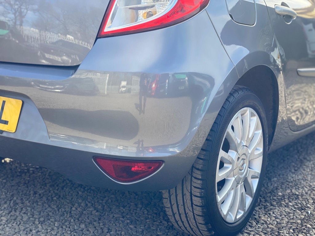 Used Renault Clio 2010 for sale - 77841315: Photo 33