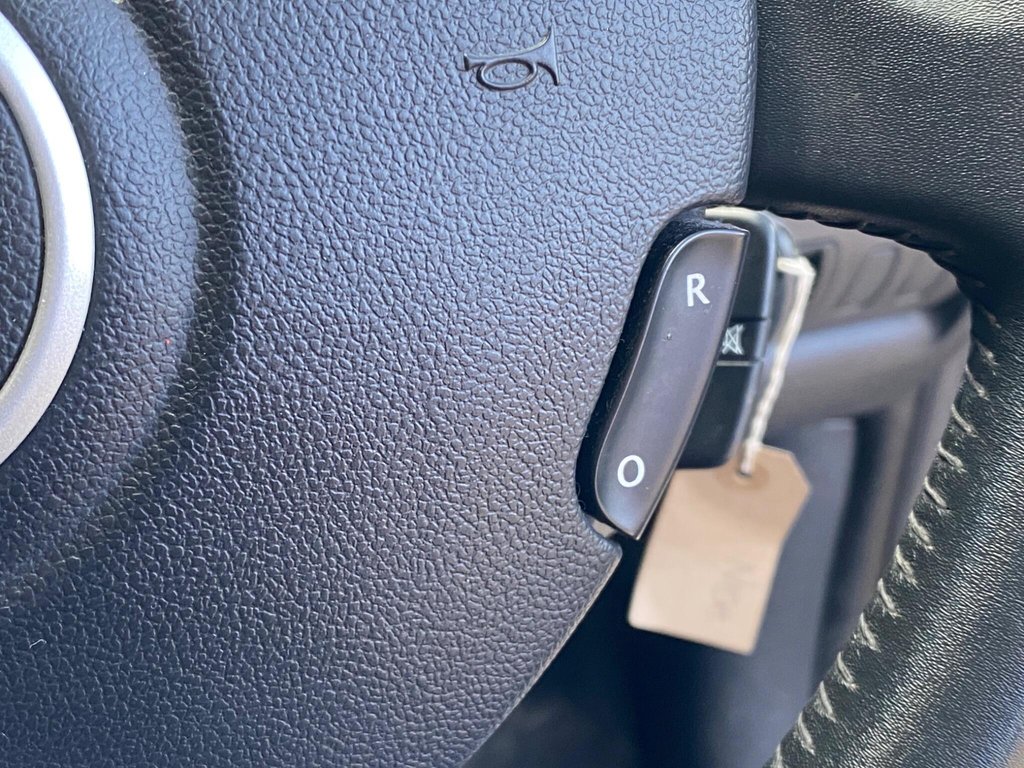 Used Renault Clio 2010 for sale - 77841315: Photo 42