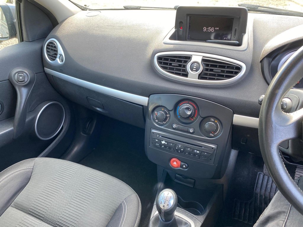 Used Renault Clio 2010 for sale - 77841315: Photo 7