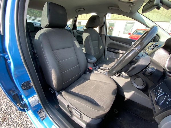 Used Ford Focus 2010 for sale - 76309431: Photo 31