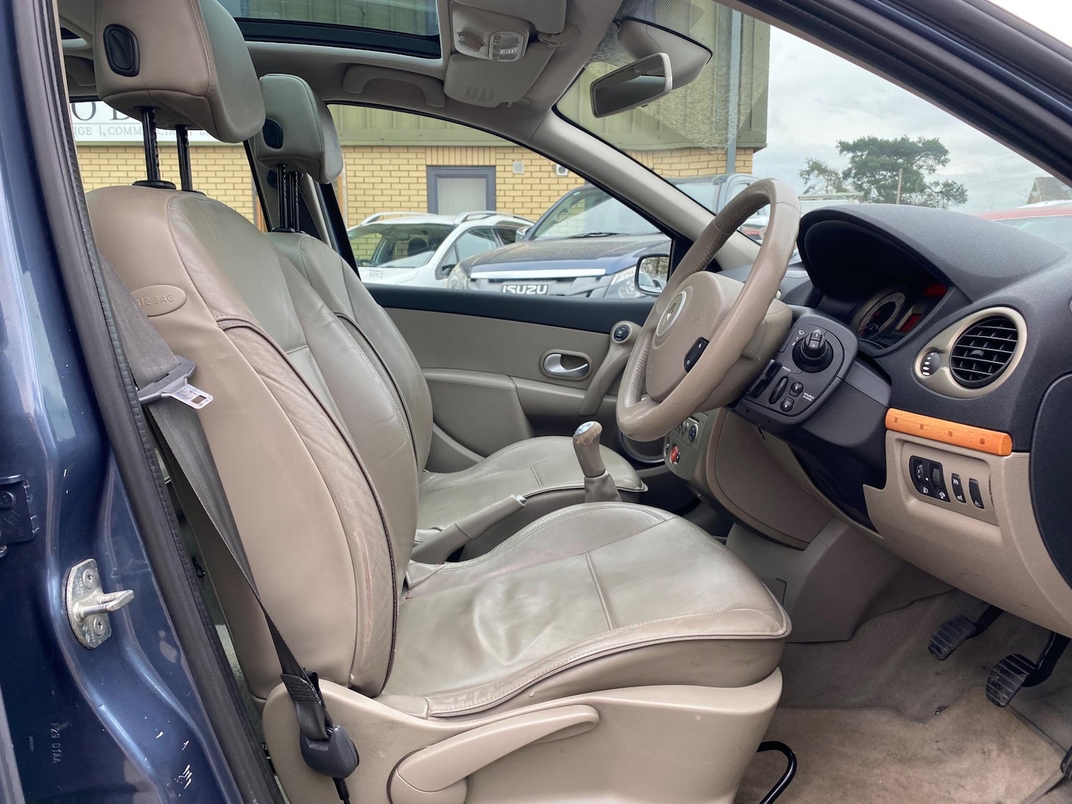 Vehicle 21