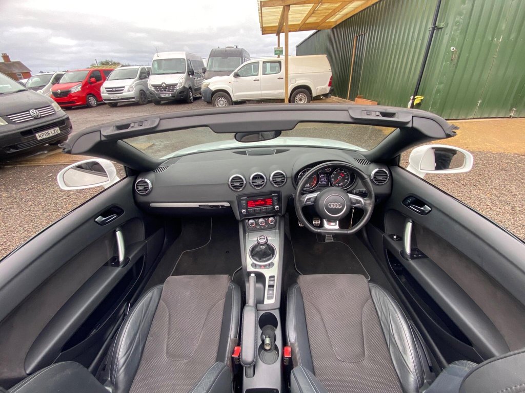 Used Audi TT 2011 for sale - 77525819: Photo 12