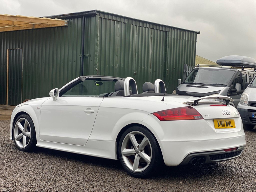 Used Audi TT 2011 for sale - 77525819: Photo 4
