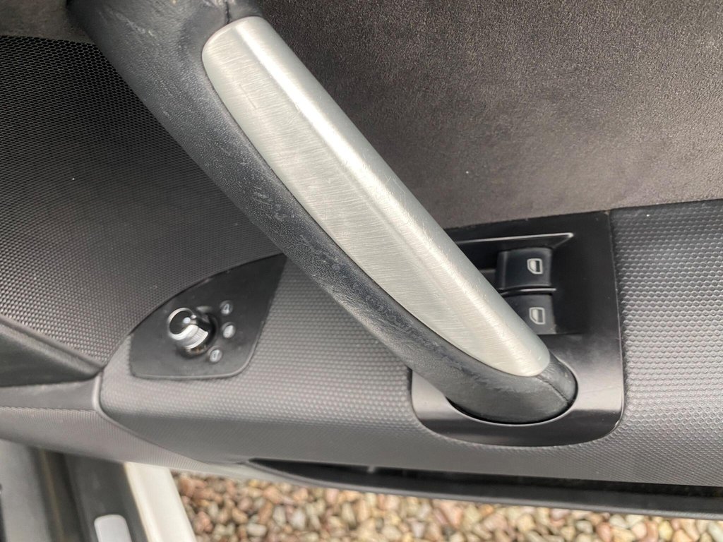 Used Audi TT 2011 for sale - 77525819: Photo 45