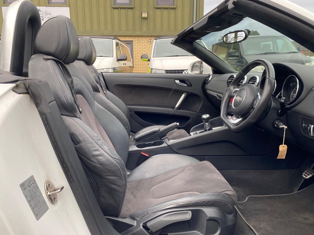 Used Audi TT 2011 for sale - 77525819: Photo 7