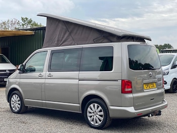 Used Volkswagen Transporter Shuttle 2012 for sale - 76168461: Photo
