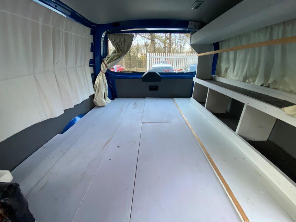 Used Volkswagen Transporter 2007 for sale - 76582764: Photo 18