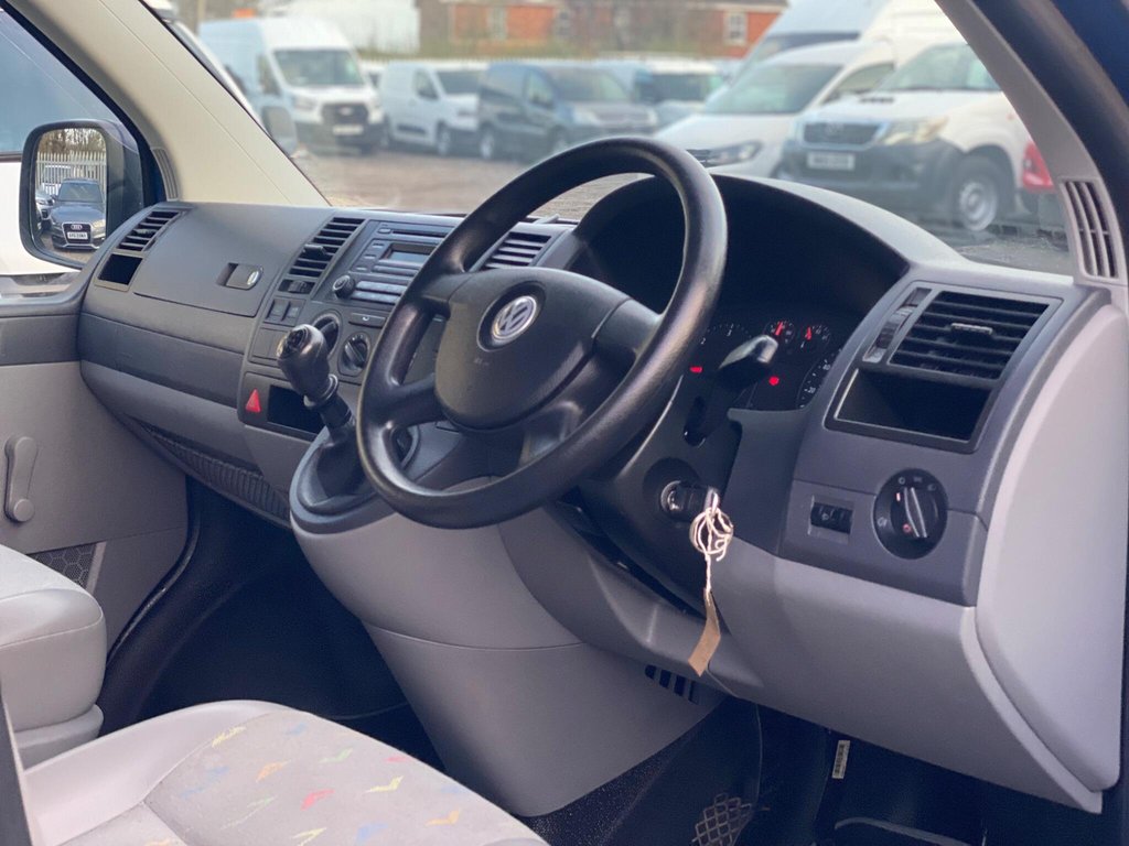 Used Volkswagen Transporter 2007 for sale - 76582764: Photo 25