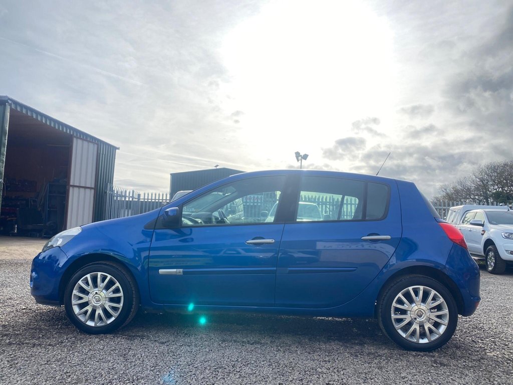 Used Renault Clio 2009 for sale - 78134291: Photo 19