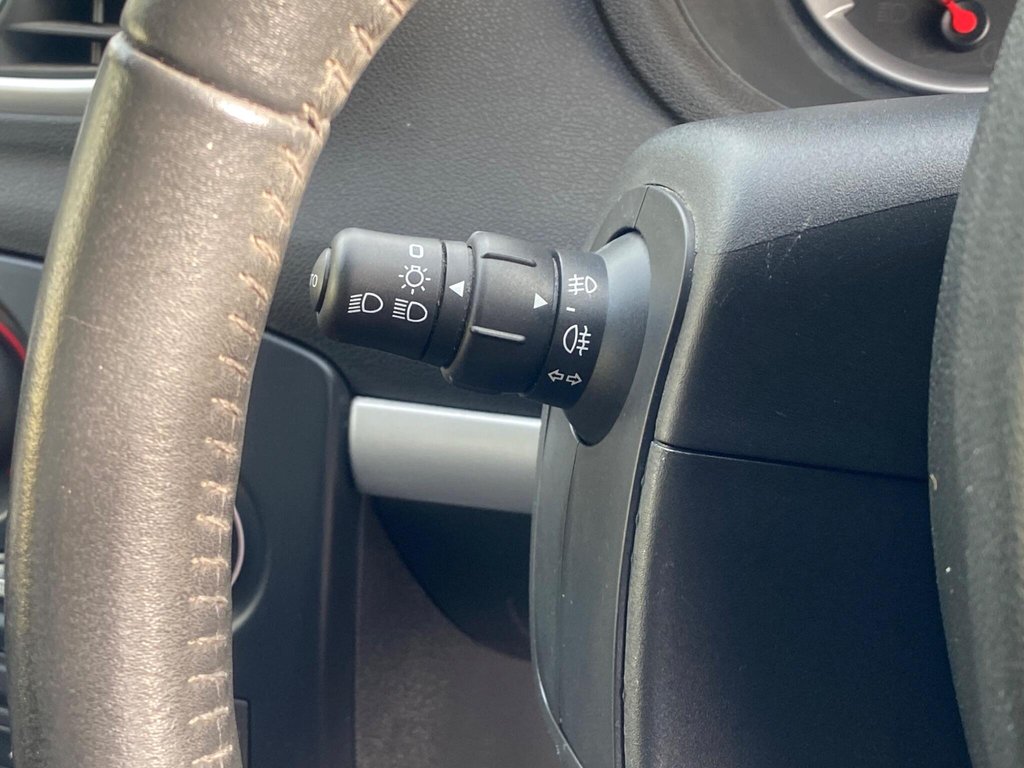 Used Renault Clio 2009 for sale - 78134291: Photo 35