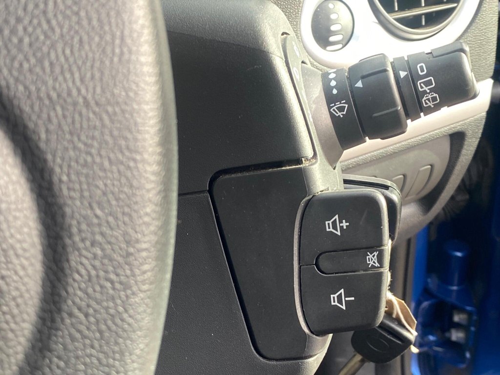 Used Renault Clio 2009 for sale - 78134291: Photo 37