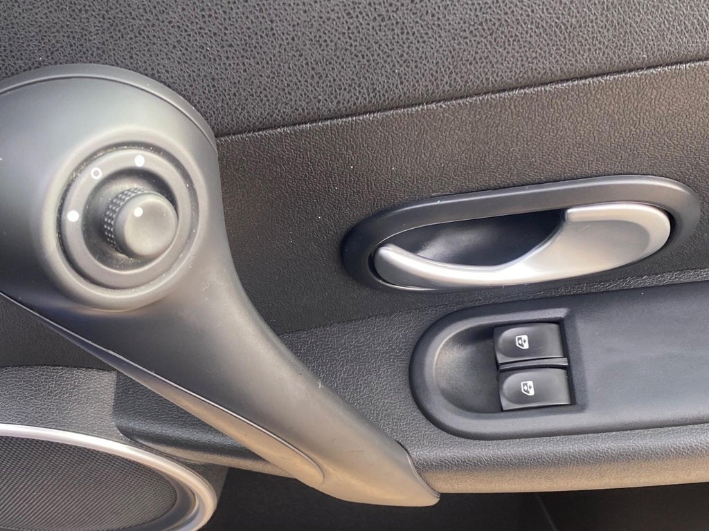 Used Renault Clio 2009 for sale - 78134291: Photo 38