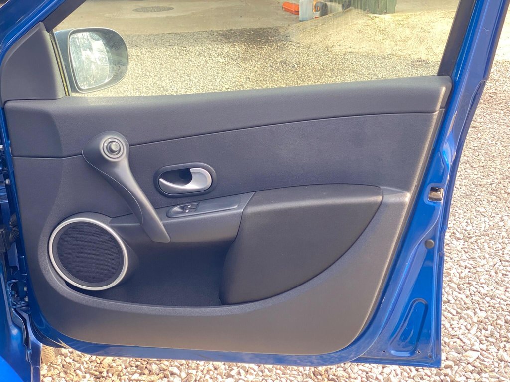 Used Renault Clio 2009 for sale - 78134291: Photo 39