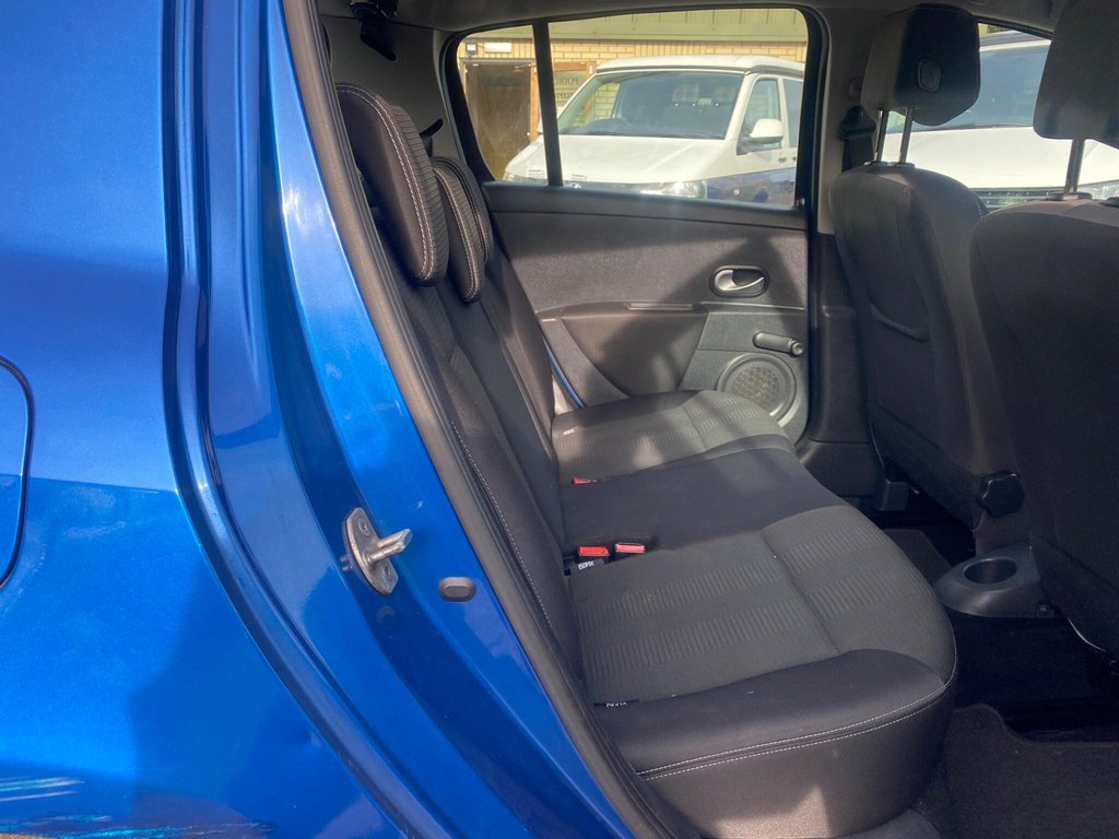 Used Renault Clio 2009 for sale - 78134291: Photo 40