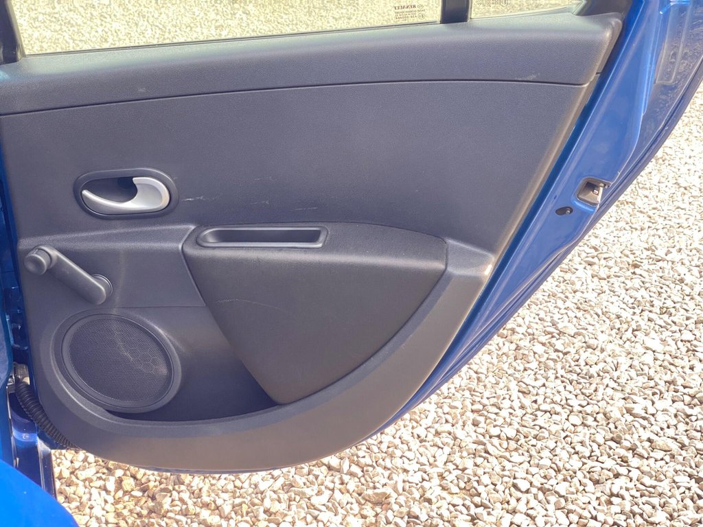 Used Renault Clio 2009 for sale - 78134291: Photo 42