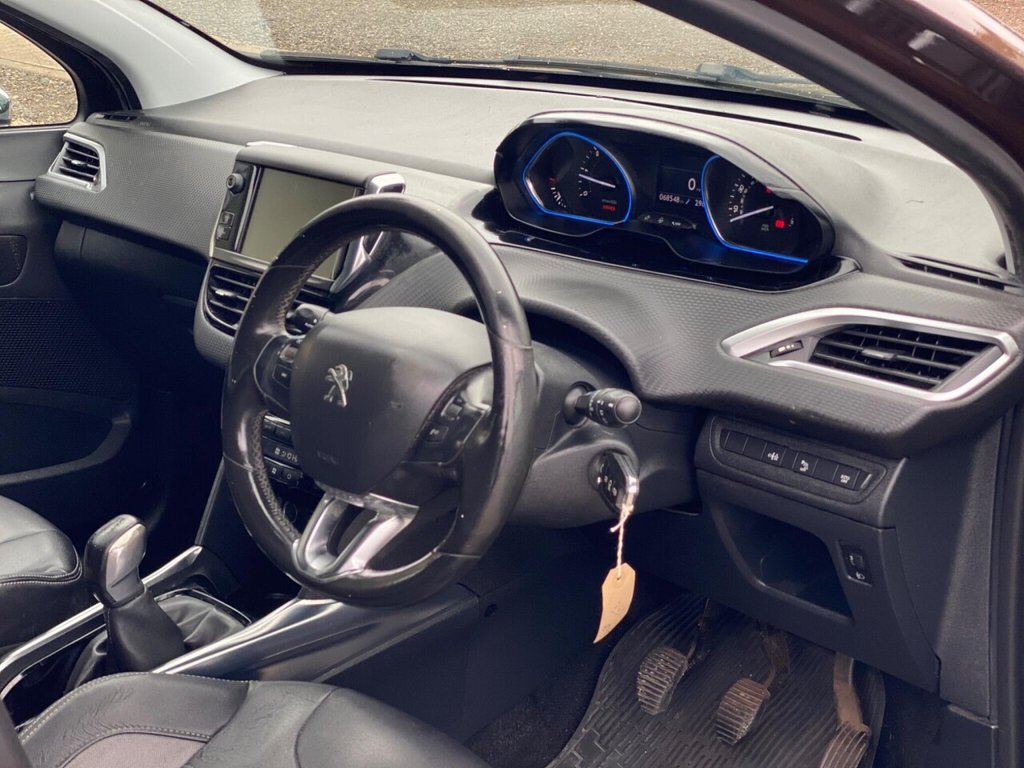 Used Peugeot 2008 2013 for sale - 76139870: Photo 6