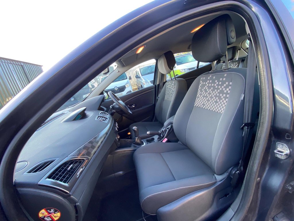 Used Renault Megane 2012 for sale - 77018149: Photo 17