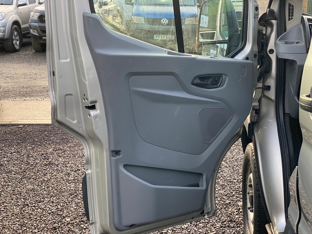 Used Ford Transit 2017 for sale - 76848097: Photo 32