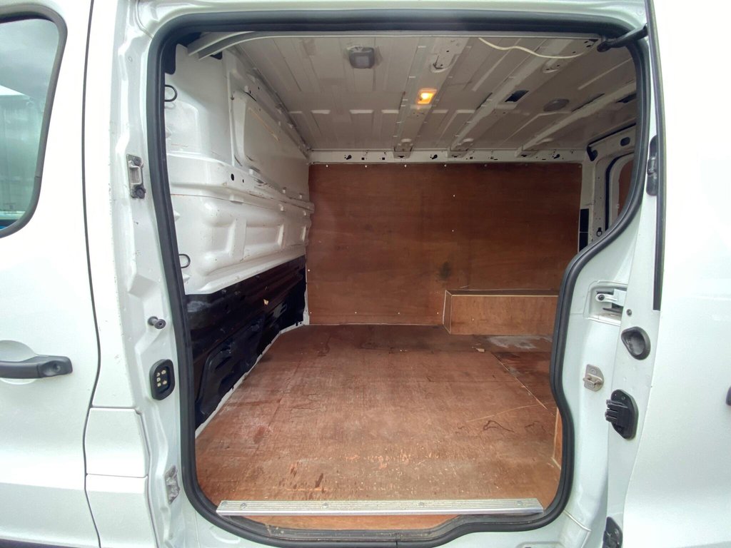 Used Renault Trafic 2015 for sale - 78206628: Photo 44