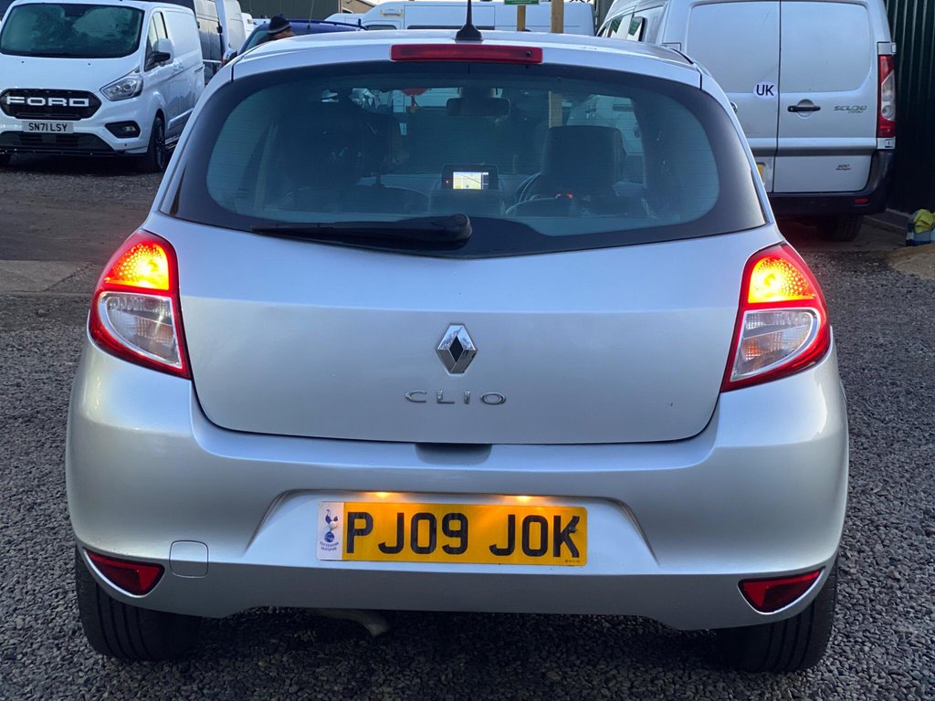 Used Renault Clio 2012 for sale - 77161494: Photo 20