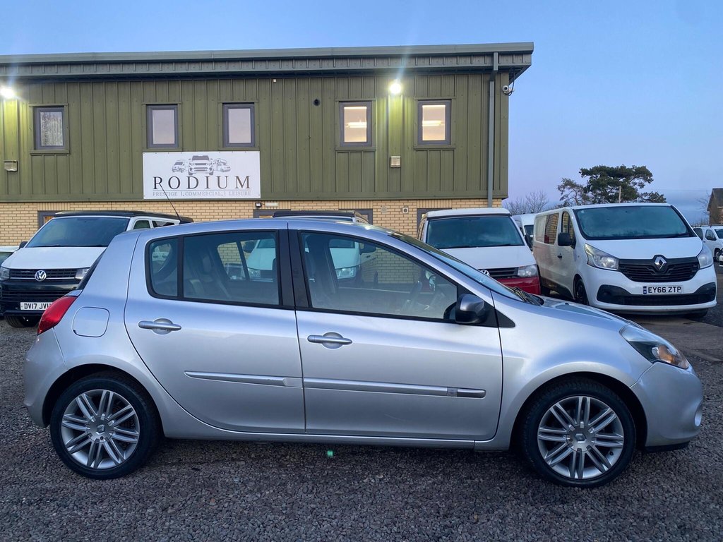 Used Renault Clio 2012 for sale - 77161494: Photo 21