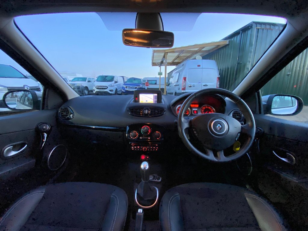Used Renault Clio 2012 for sale - 77161494: Photo 9
