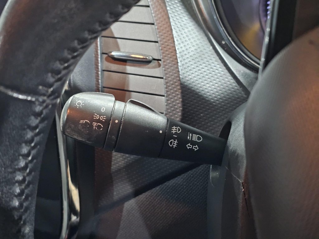 Used Renault Captur 2015 for sale - 77236467: Photo 32