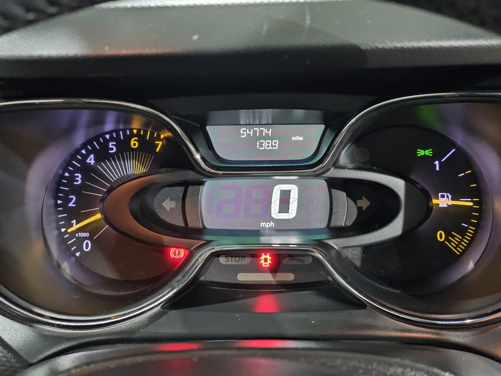 Used Renault Captur 2015 for sale - 77236467: Photo 47