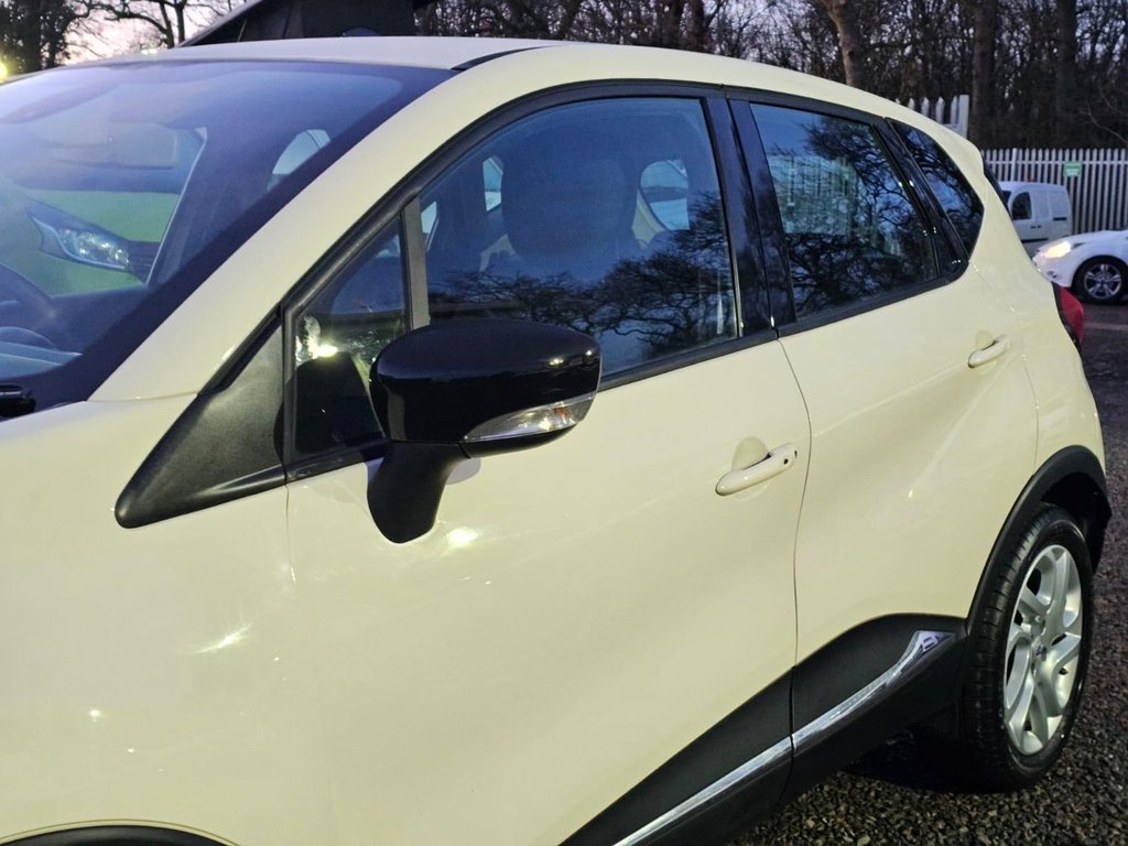 Used Renault Captur 2015 for sale - 77236467: Photo 48