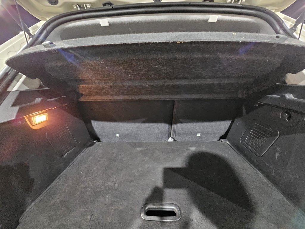 Used Renault Captur 2015 for sale - 77236467: Photo 49