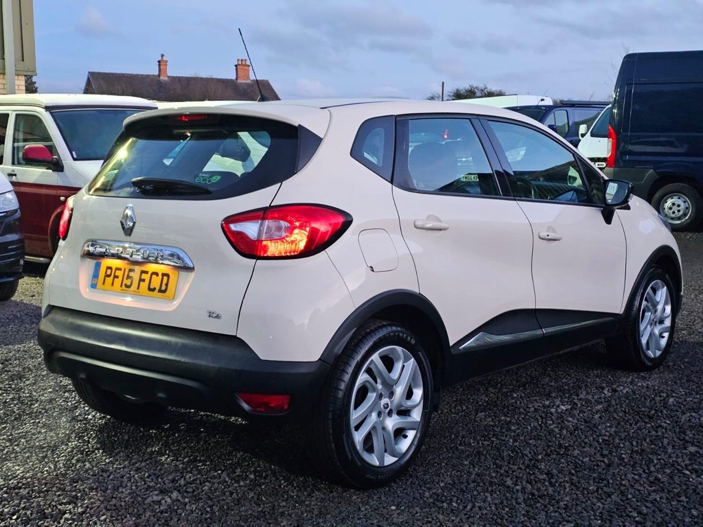 Used Renault Captur 2015 for sale - 77236467: Photo 5
