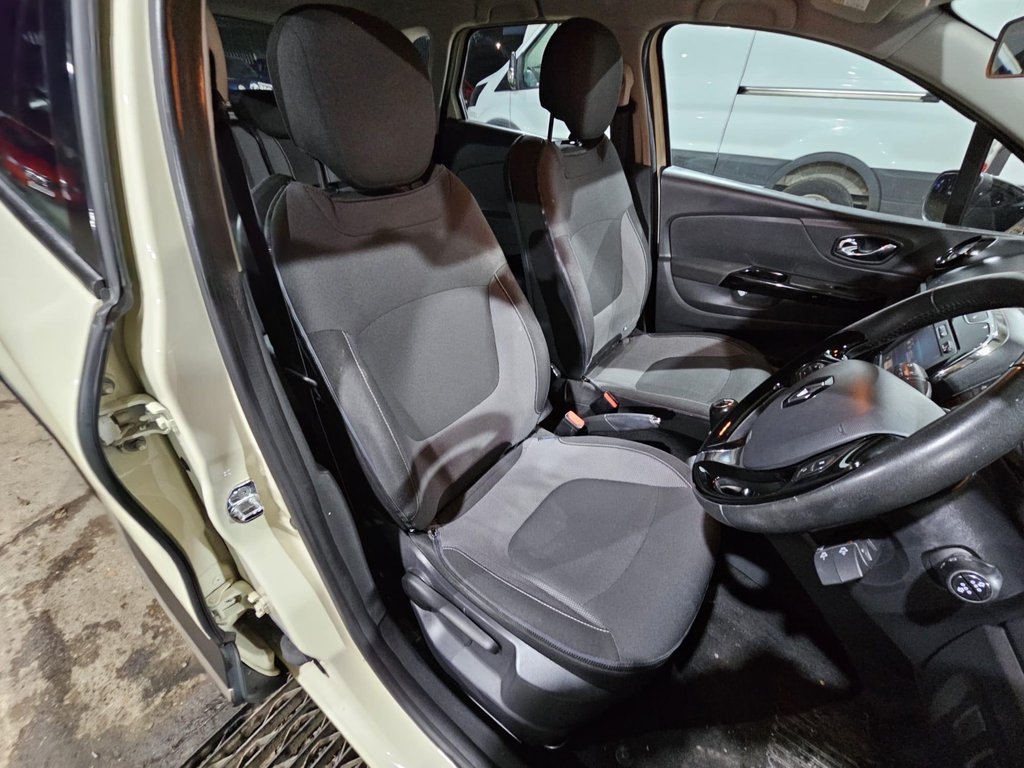 Used Renault Captur 2015 for sale - 77236467: Photo 6