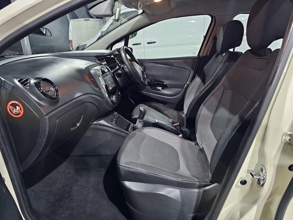 Used Renault Captur 2015 for sale - 77236467: Photo 8
