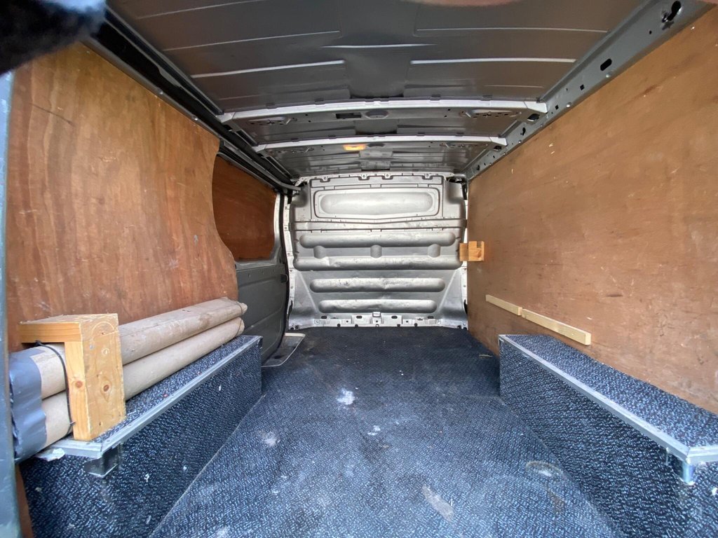 Used Vauxhall Vivaro 2013 for sale - 77205488: Photo 11