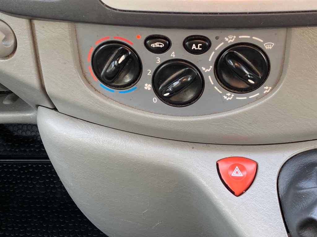 Used Vauxhall Vivaro 2013 for sale - 77205488: Photo 37